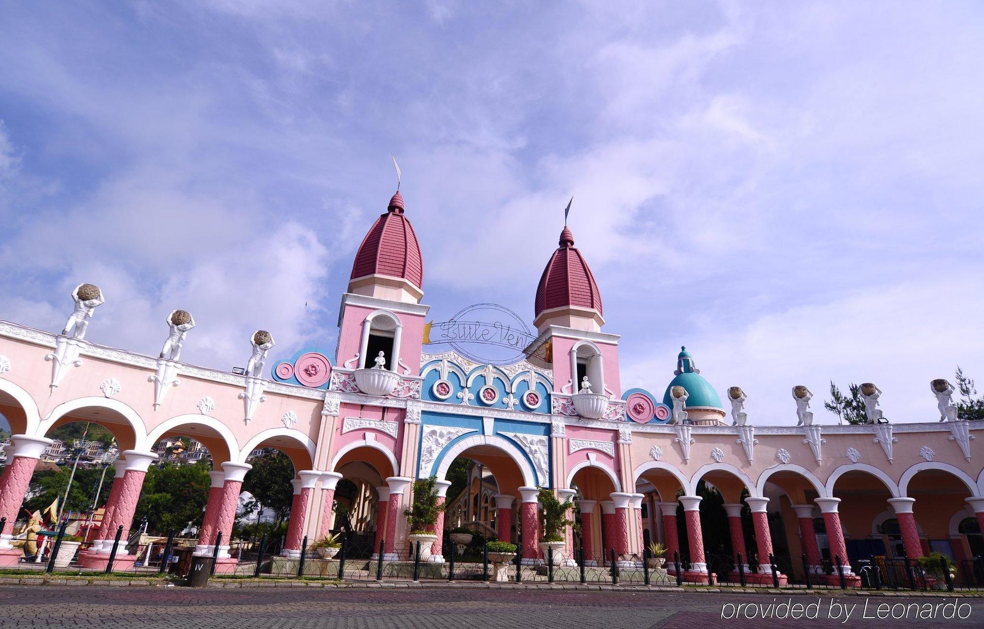 Club Bali Suites At Kota Bunga Cipanas  Exterior foto