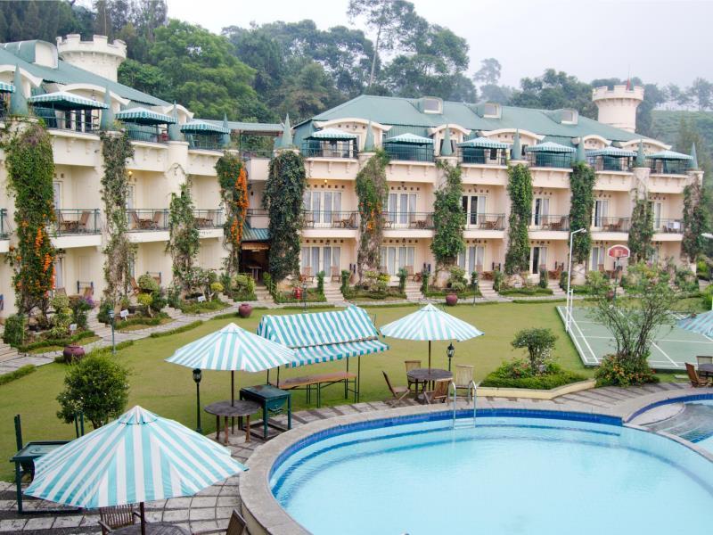 Club Bali Suites At Kota Bunga Cipanas  Exterior foto